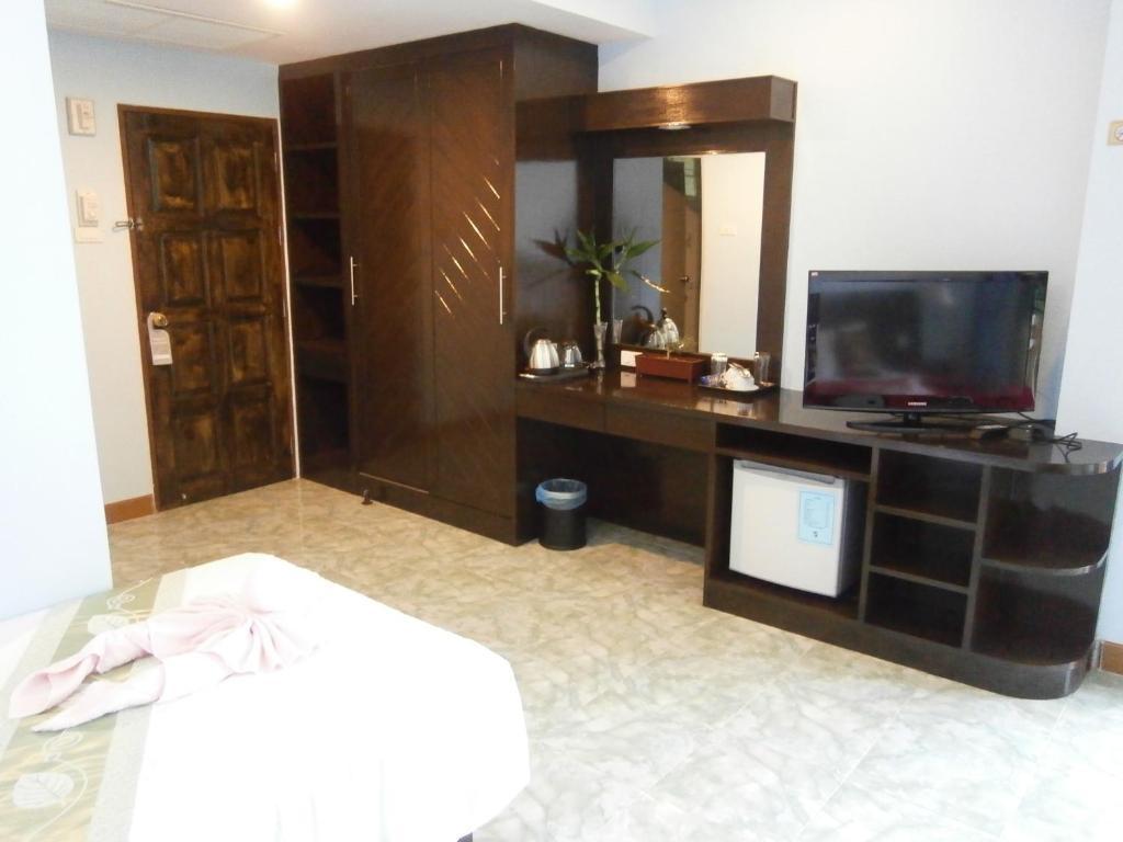 Feng Shui House Hotel Patong Eksteriør billede