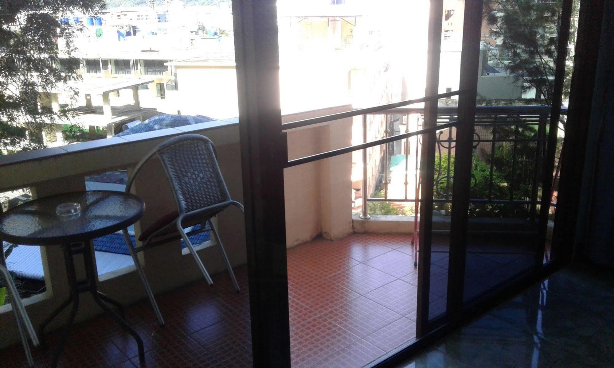 Feng Shui House Hotel Patong Eksteriør billede