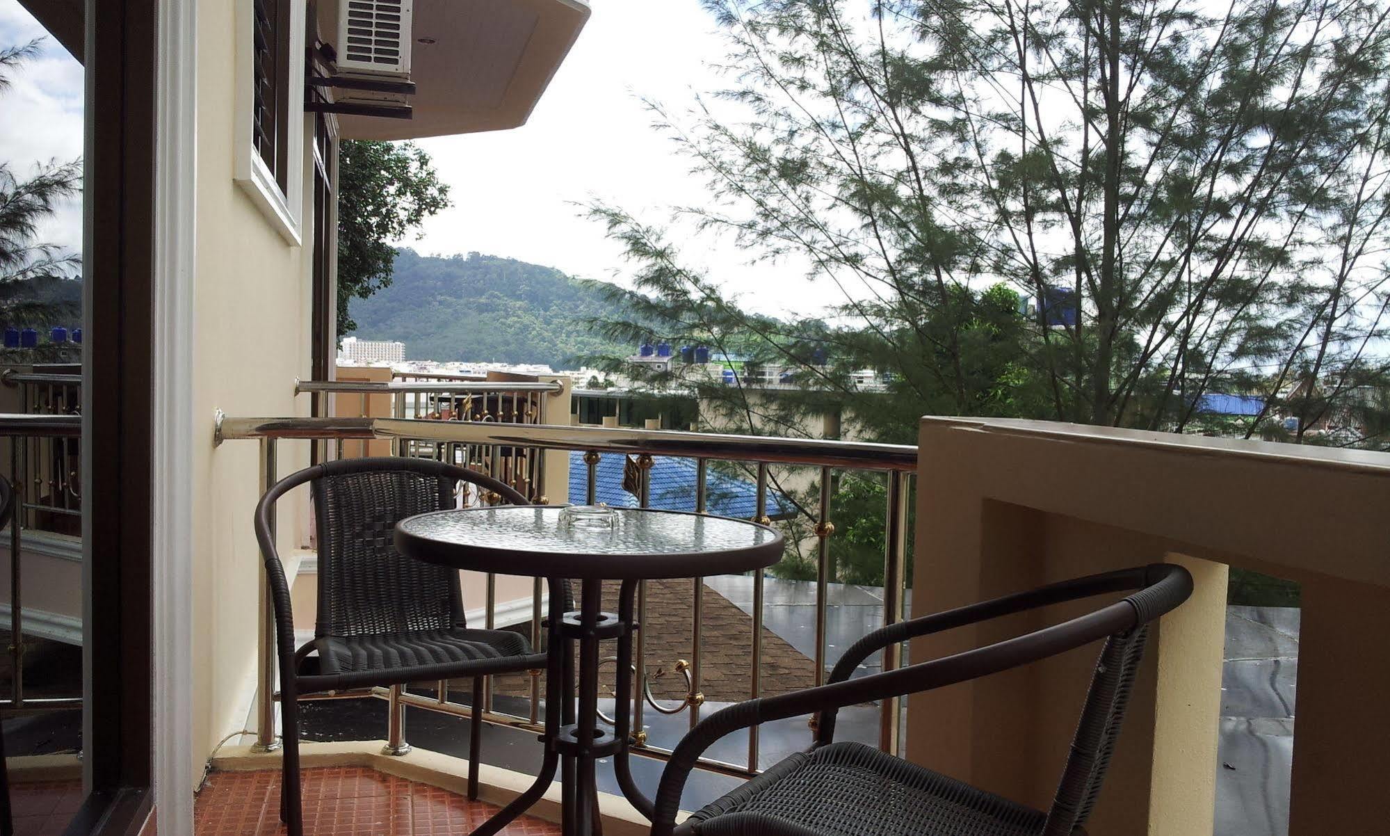 Feng Shui House Hotel Patong Eksteriør billede